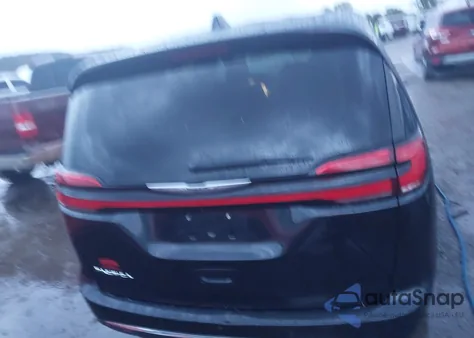 2023 Chrysler Pacifica Touring L z USA, uszkodzony, nr VIN 2C4RC1BG7PR606443